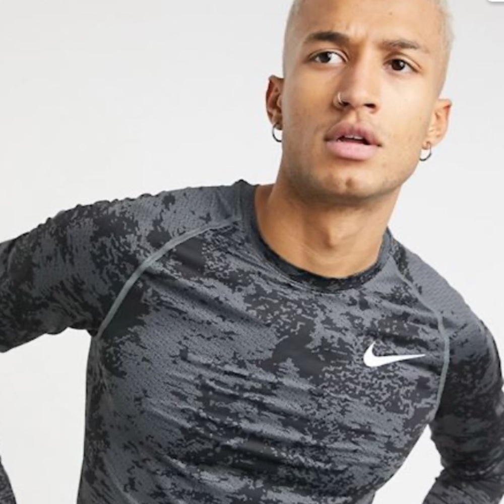 NWT Nike Pro Men’s Slim Fit Long Sleeve AOP Camo - Black/grey - Picture 1 of 13